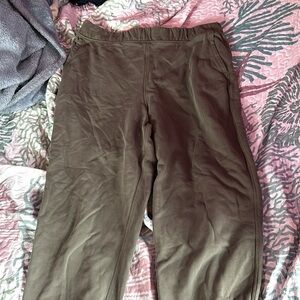 RARE Luluemon no longer sold relaxed joggers Carob Brown Size 14